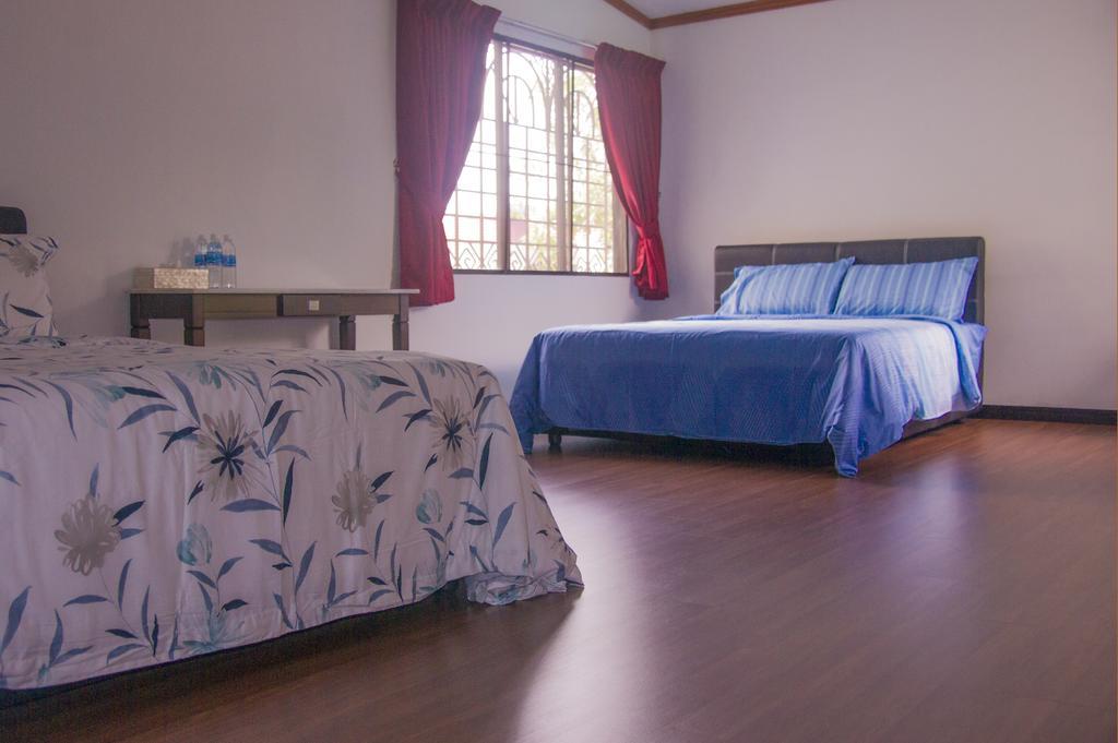 Bike And Tours Bed And Breakfast Lahad Datu Camera foto