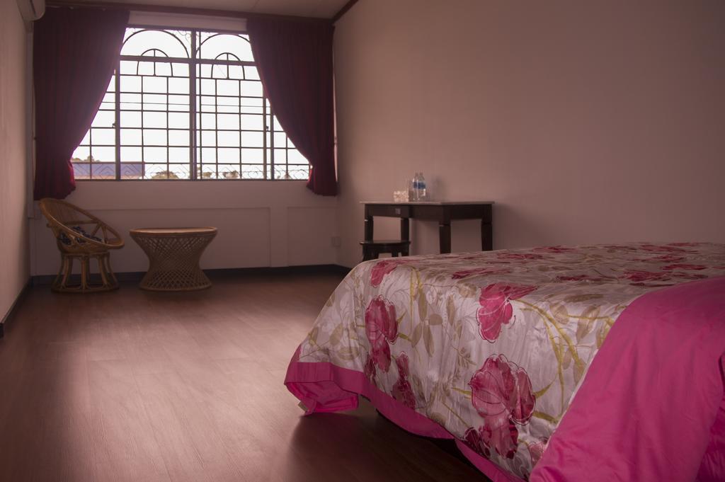 Bike And Tours Bed And Breakfast Lahad Datu Camera foto