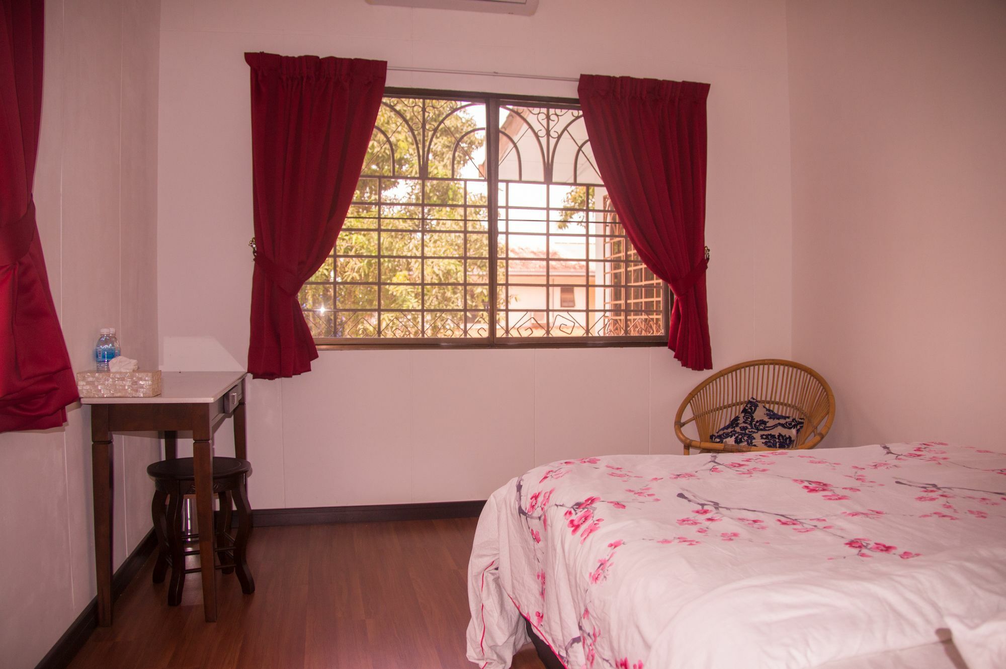 Bike And Tours Bed And Breakfast Lahad Datu Esterno foto
