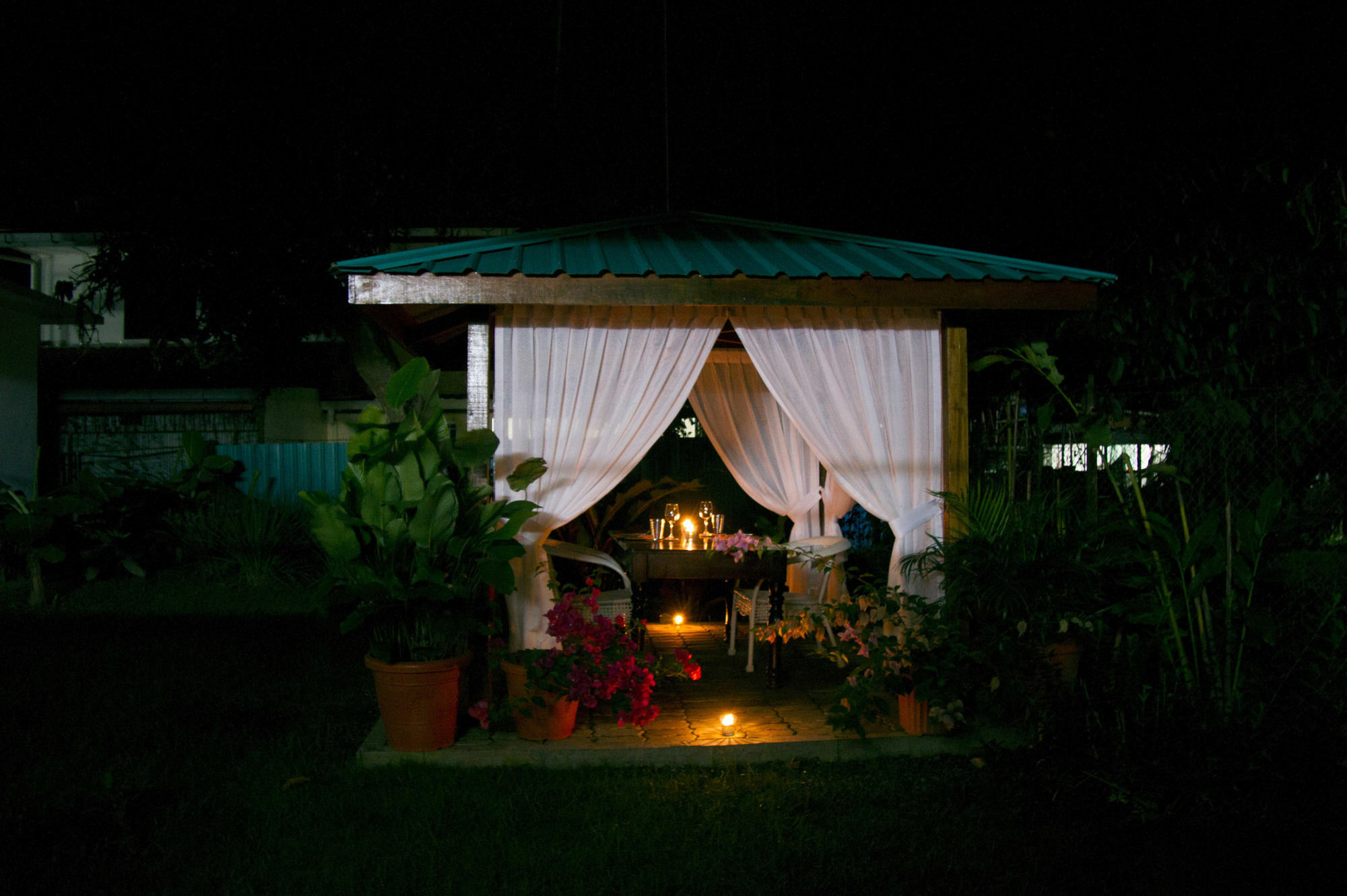 Bike And Tours Bed And Breakfast Lahad Datu Esterno foto